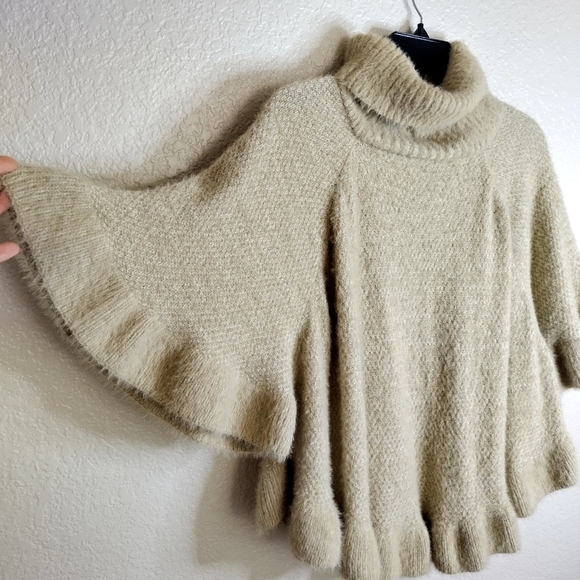 Anthropologie Cream Turtleneck Sweater - Picture 3 of 5